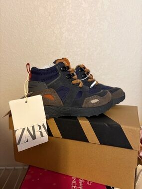 Zara boots unisex NEW